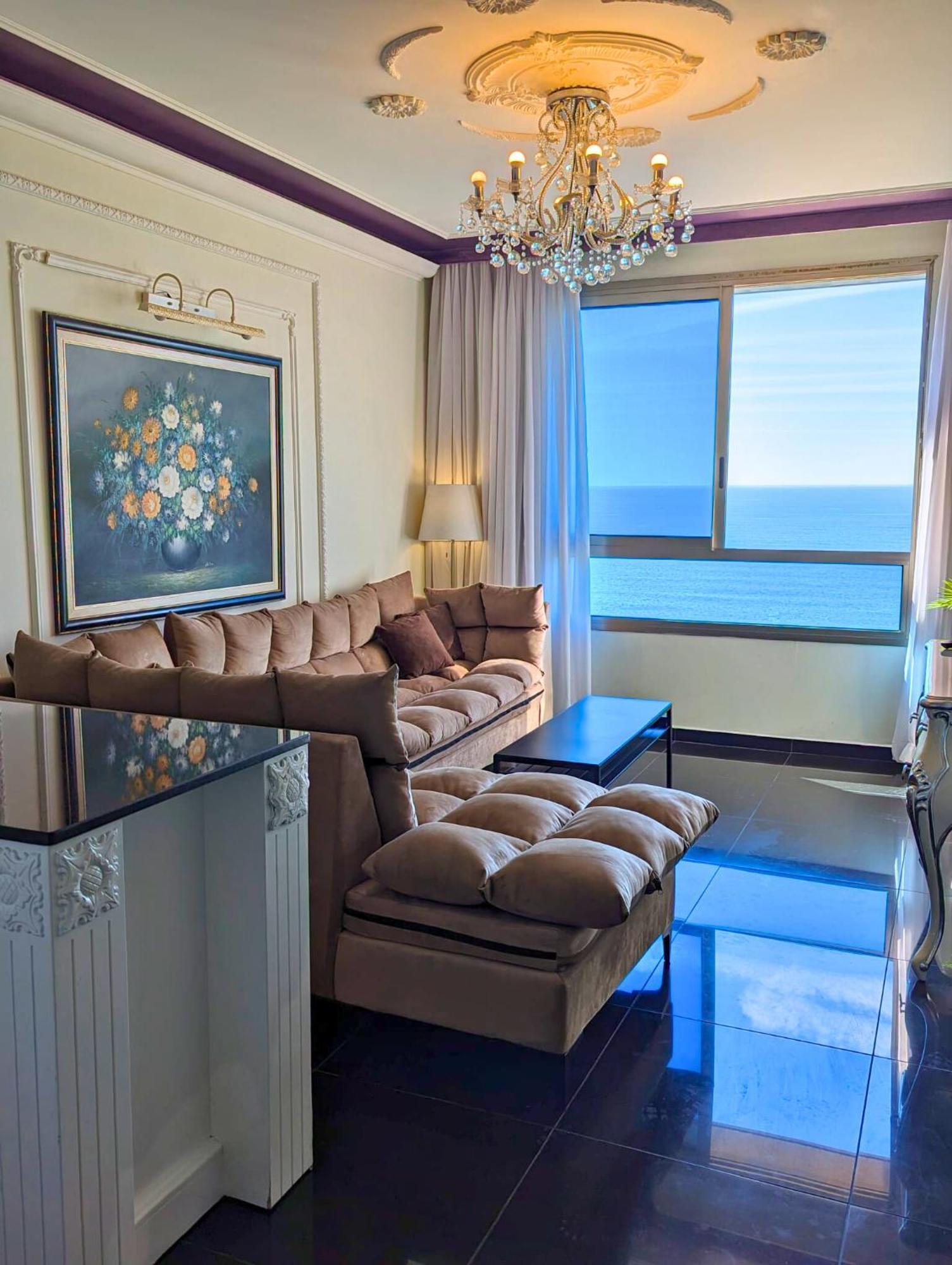 Almog Beach Apt Hotel מלון דירות אלמוג ביץ' Haifa Bagian luar foto