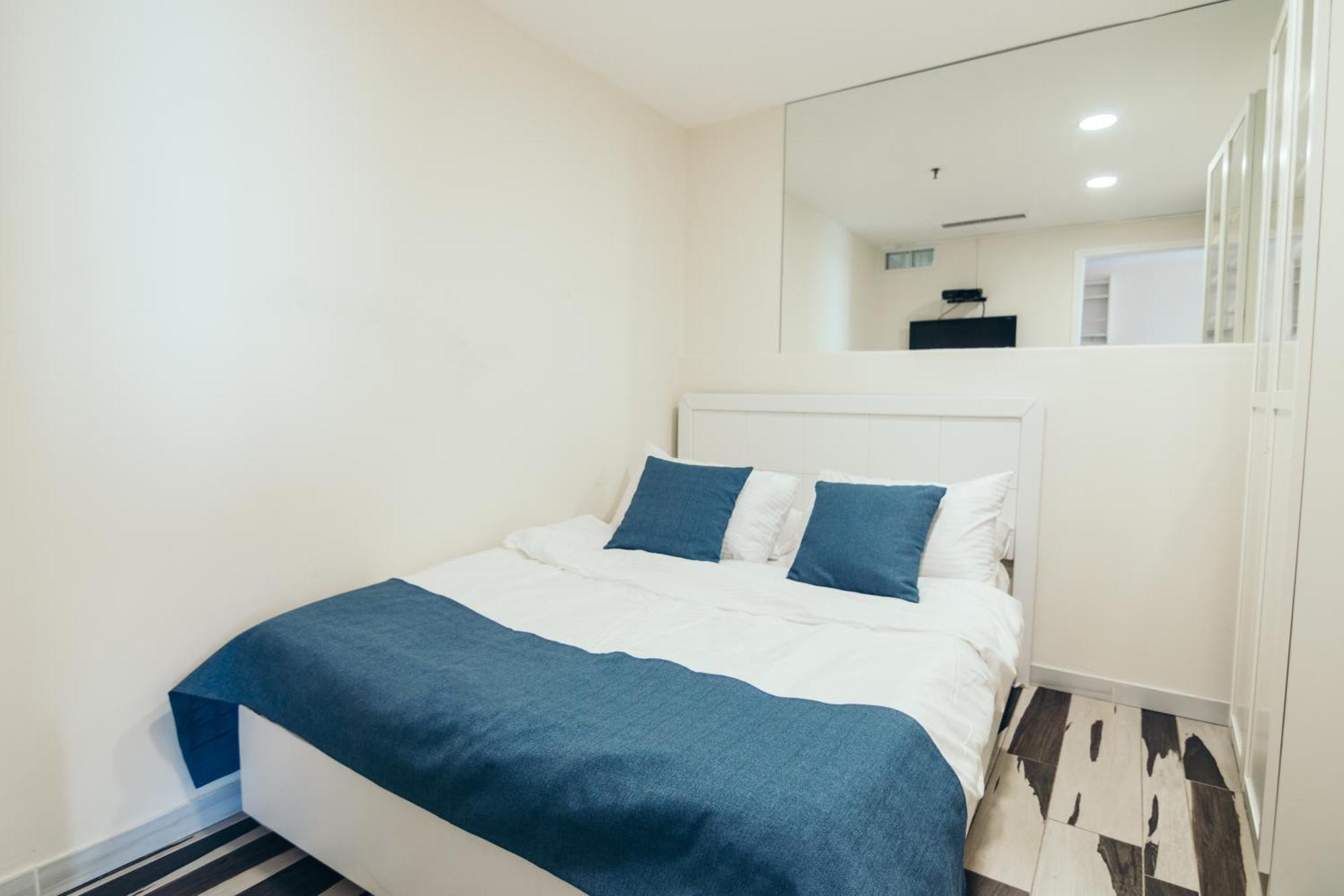 Almog Beach Apt Hotel מלון דירות אלמוג ביץ' Haifa Bagian luar foto